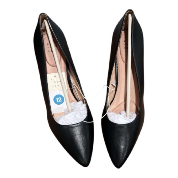 A New Day Gemma Black Faux Leather Pointed Toe Heels Size 12 - Picture 2 of 5